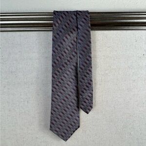 NWT Yves Saint Laurent Vintage Purple Silk Men’s Neck Tie